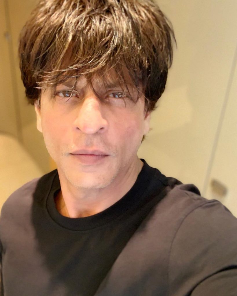 Shah Rukh Khan Net worth, Bio, Height, Weight, Age, Family, Wife, Facts