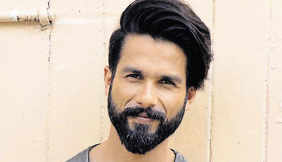 Shahid Kapoor Biography Height Life Story Super Stars Bio