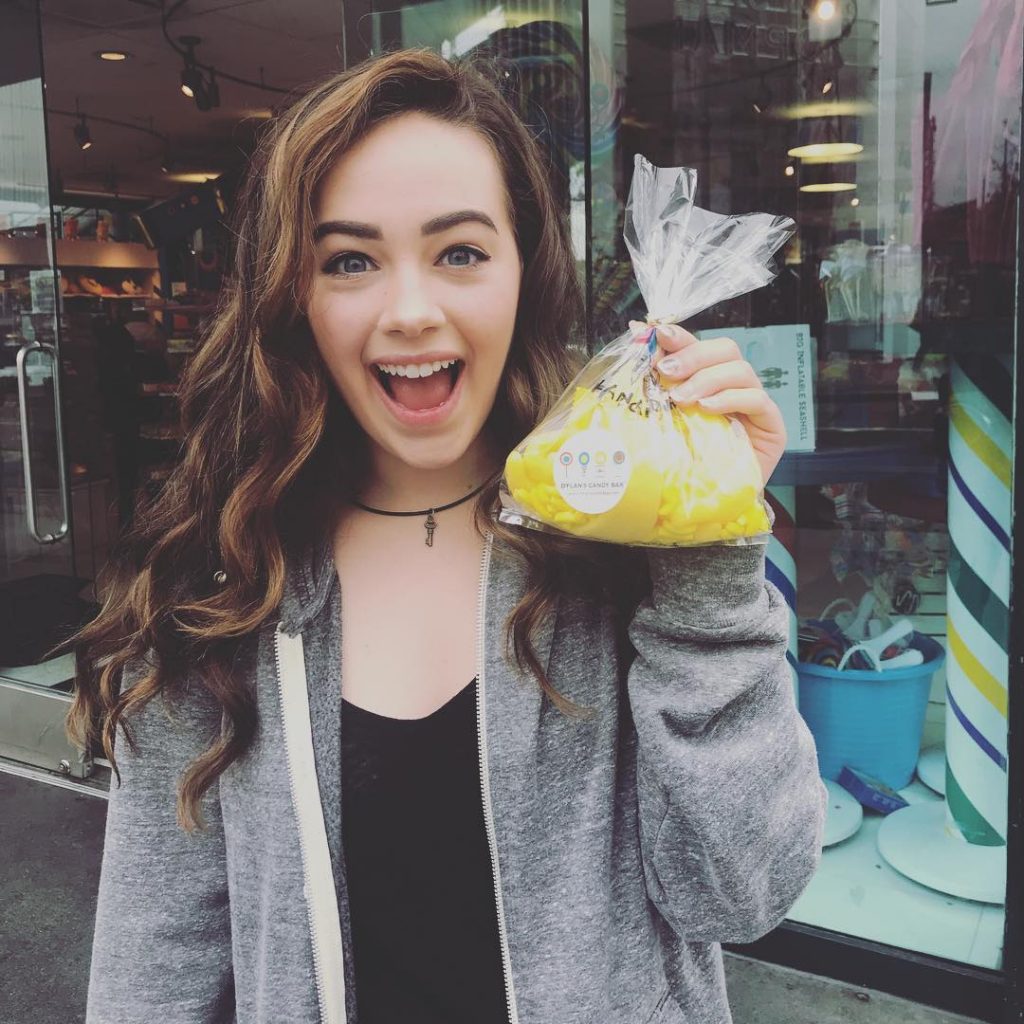 Mary Mouser Biography Height And Life Story Super Stars Bio