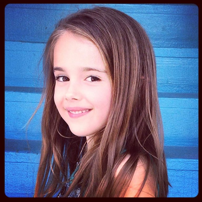 Julia Butters Biography, Height & Life Story Super Stars Bio