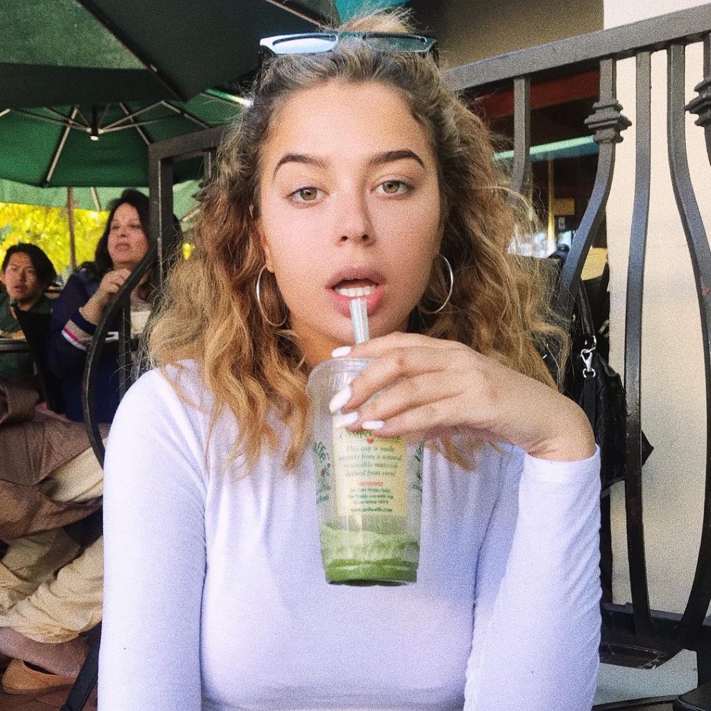 Tessa Brooks - Biography, Height & Life Story | Super Stars Bio