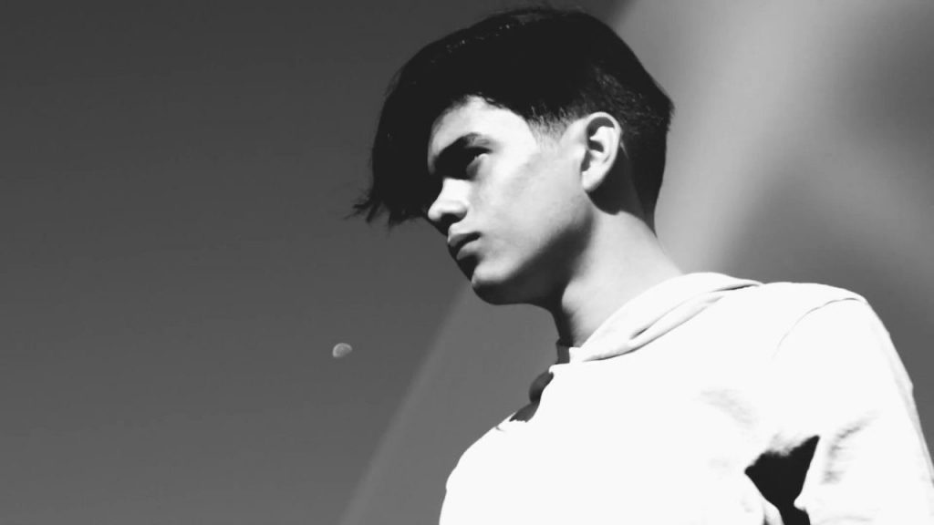 Jay Ulloa Biography, Height & Life Story Super Stars Bio