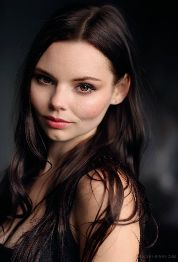 Eline Powell - Biography, Height & Life Story | Super Stars Bio