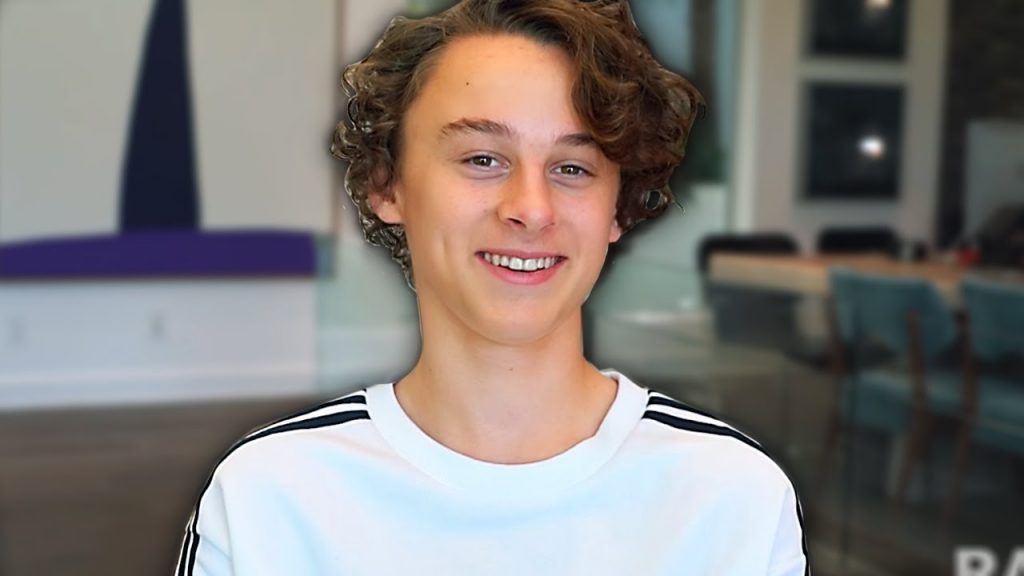 Wyatt Oleff - Biography, Height & Life Story | Super Stars Bio