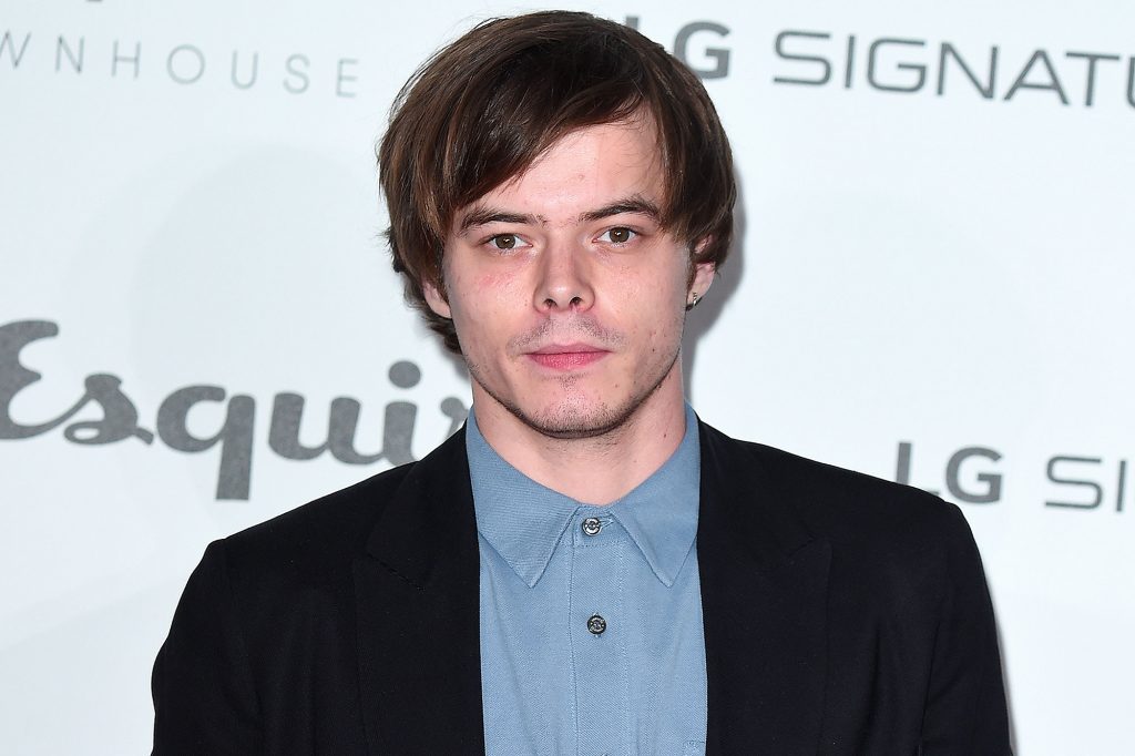 Charlie Heaton - Biography, Height & Life Story | Super Stars Bio