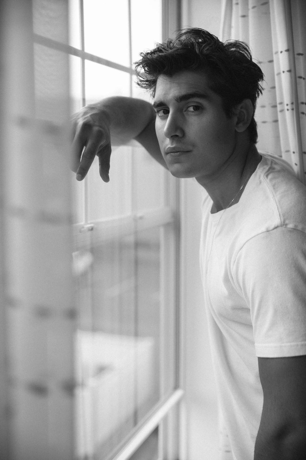 Henry Zaga - Biography, Height & Life Story | Super Stars Bio