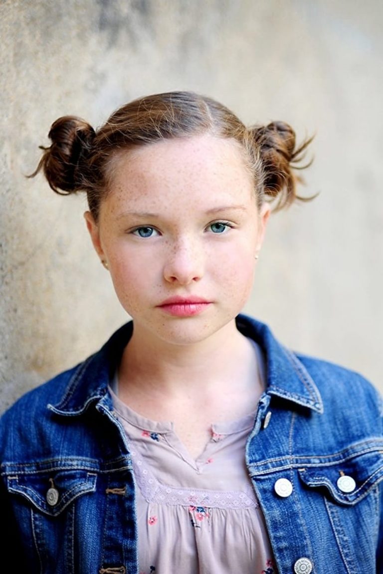 Zoe Colletti - Biography, Height & Life Story | Super Stars Bio