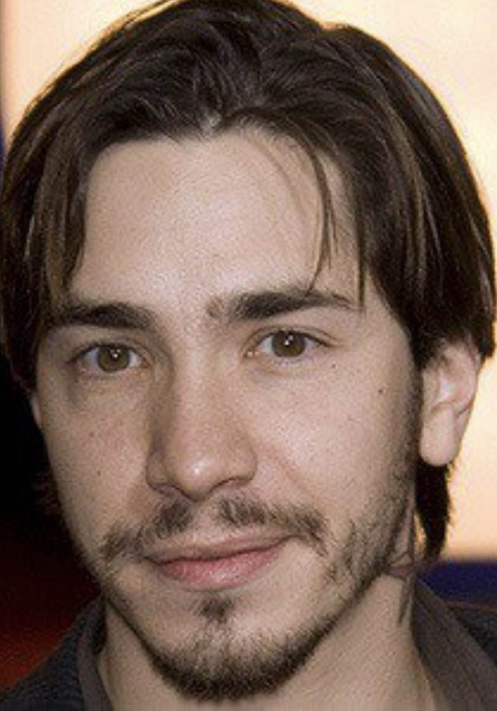 Owen Teague - Biography, Height & Life Story | Super Stars Bio