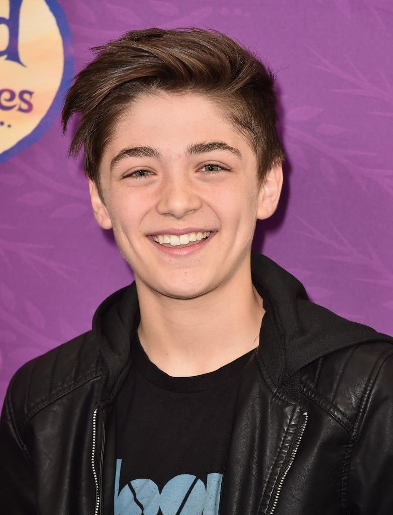 Asher Dov Angel: Asher Angel Bio, Height, Age, Weight, Girlfriend And Facts...