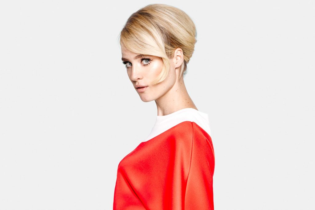Mackenzie Davis - Biography, Height & Life Story | Super Stars Bio
