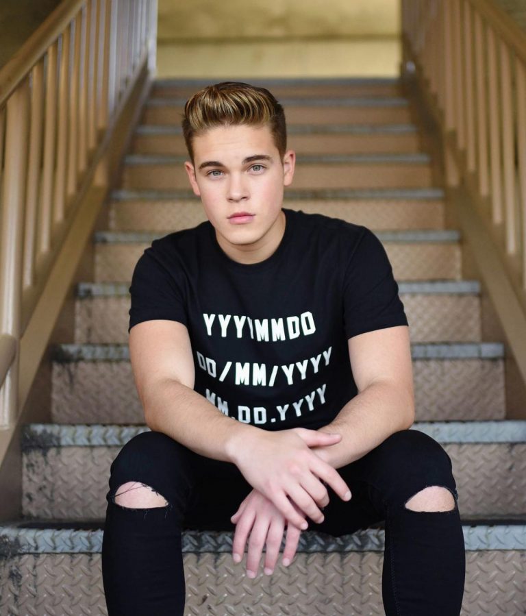 Ricardo Hurtado Biography, Height & Life Story Super Stars Bio