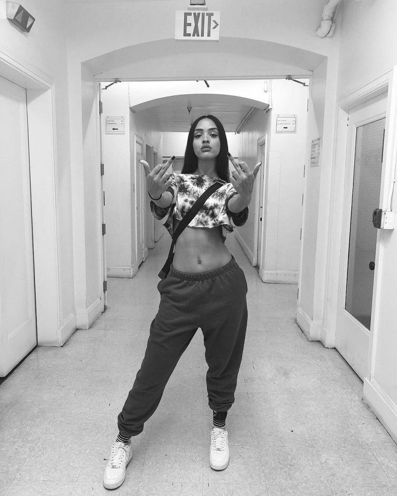 Izabela Guedes - Biography, Height & Life Story | Super Stars Bio