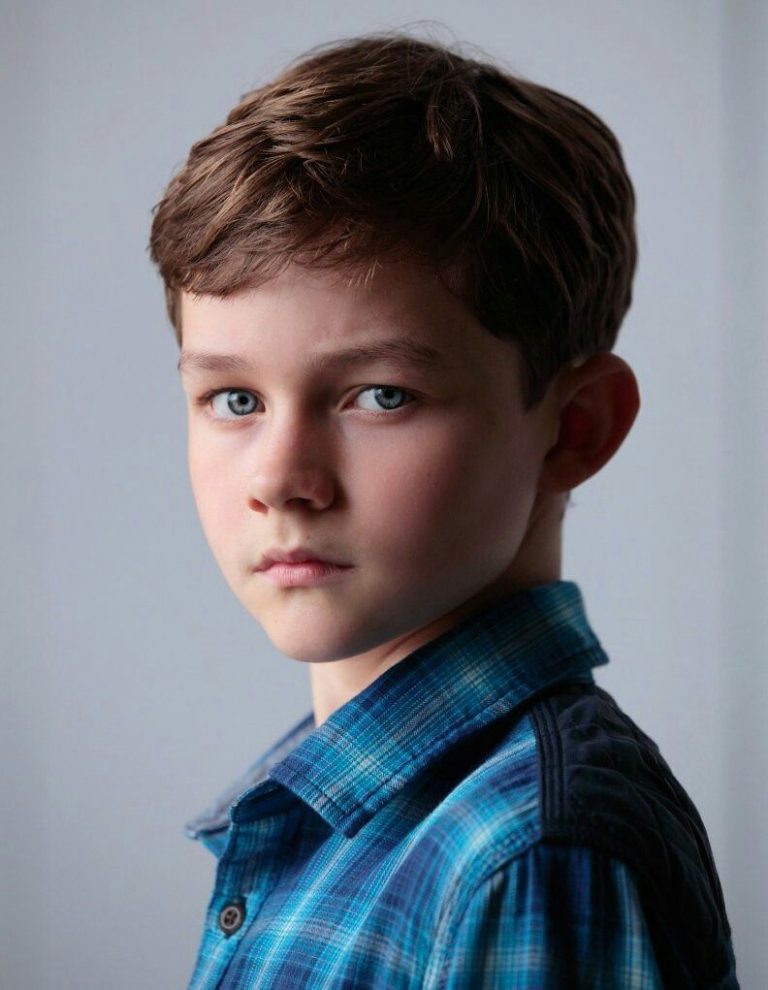 Levi Miller - Biography, Height & Life Story | Super Stars Bio