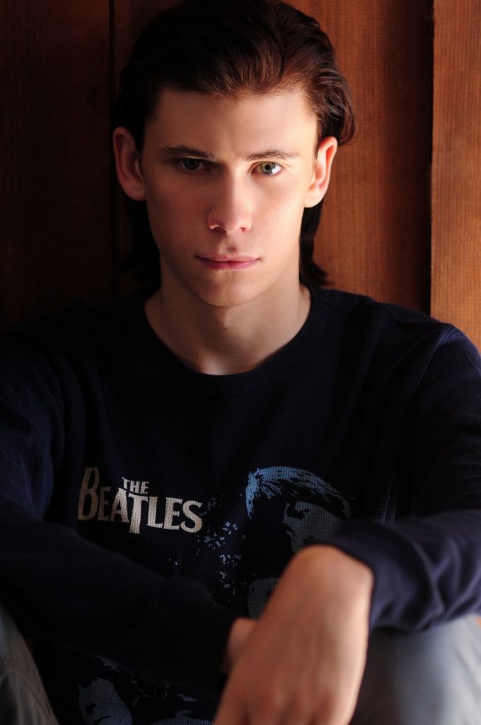 Owen Teague - Biography, Height & Life Story | Super Stars Bio