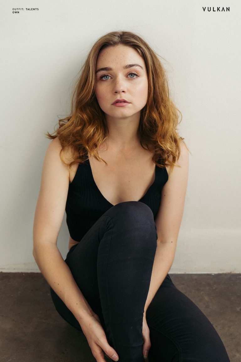 Jessica Barden - Biography, Height & Life Story | Super Stars Bio