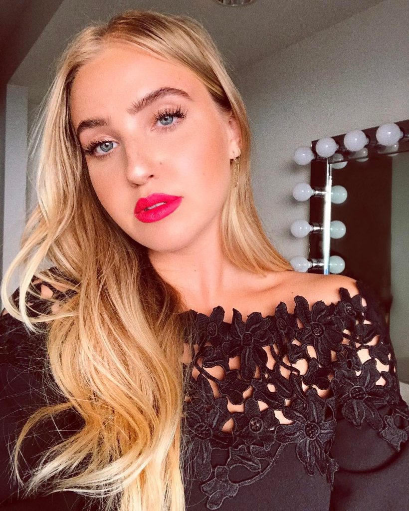 Veronica Dunne - Biography, Height & Life Story | Super Stars Bio