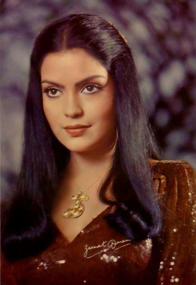 biography of actress zeenat aman