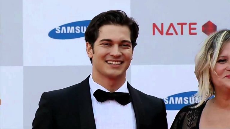 Cagatay Ulusoy - Biography, Height & Life Story | Super Stars Bio