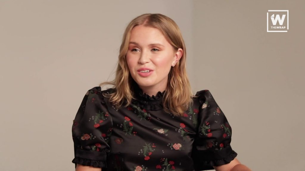 Eliza Scanlen - Biography, Height & Life Story | Super Stars Bio