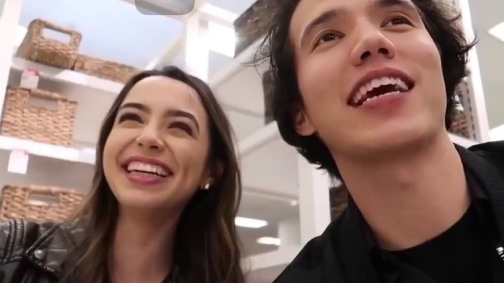 Veronica Merrell - Biography, Height & Life Story | Super Stars Bio