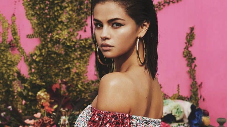 Selena Gomez - Biography, Height & Life Story | Super Stars Bio