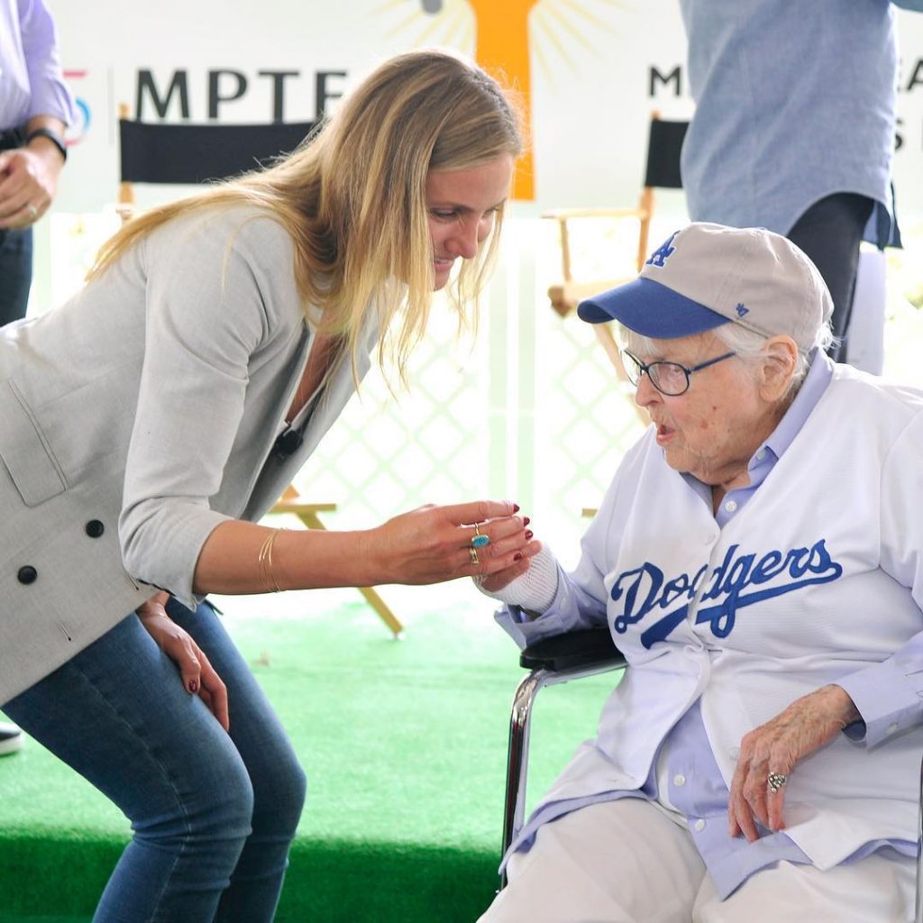 Cameron Diaz - Biography, Height & Life Story | Super Stars Bio