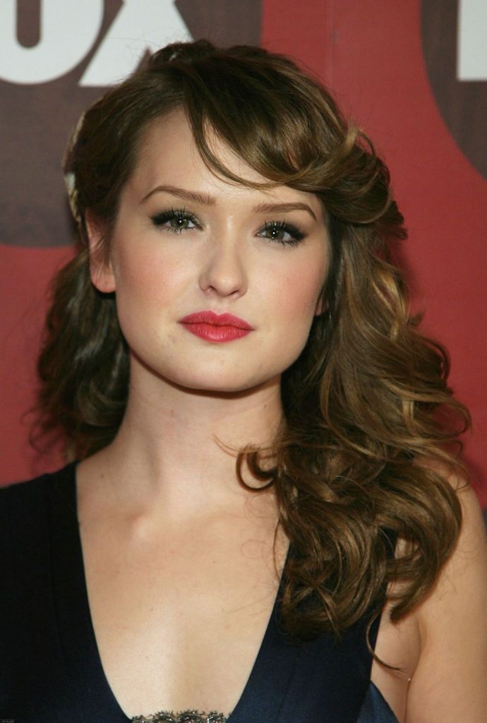 Kaylee DeFer - Biography, Height & Life Story | Super Stars Bio