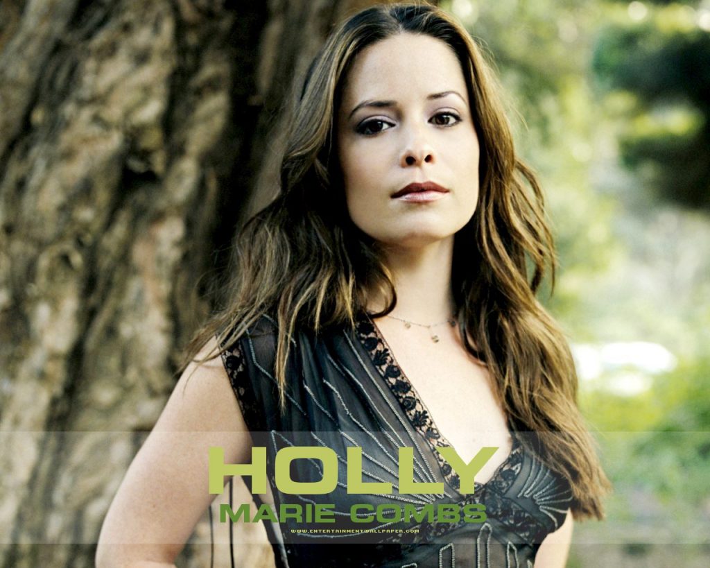 Holly Marie Combs - Biography, Height & Life Story | Super Stars Bio