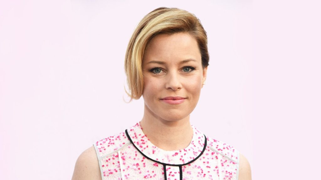 Elizabeth Banks - Biography, Height & Life Story | Super Stars Bio