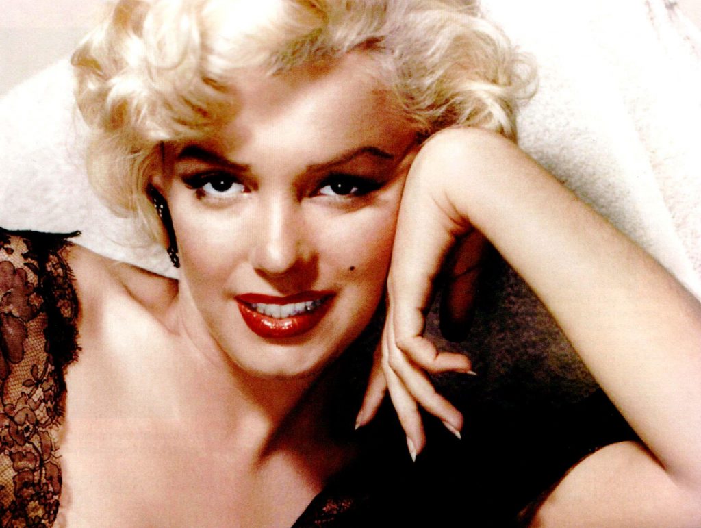 Marilyn Monroe - Biography, Height & Life Story | Super Stars Bio