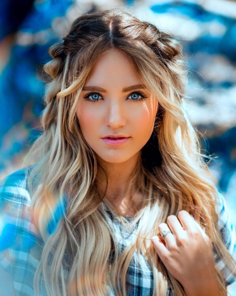 Savannah Soutas Biography Height Life Story Super Stars Bio