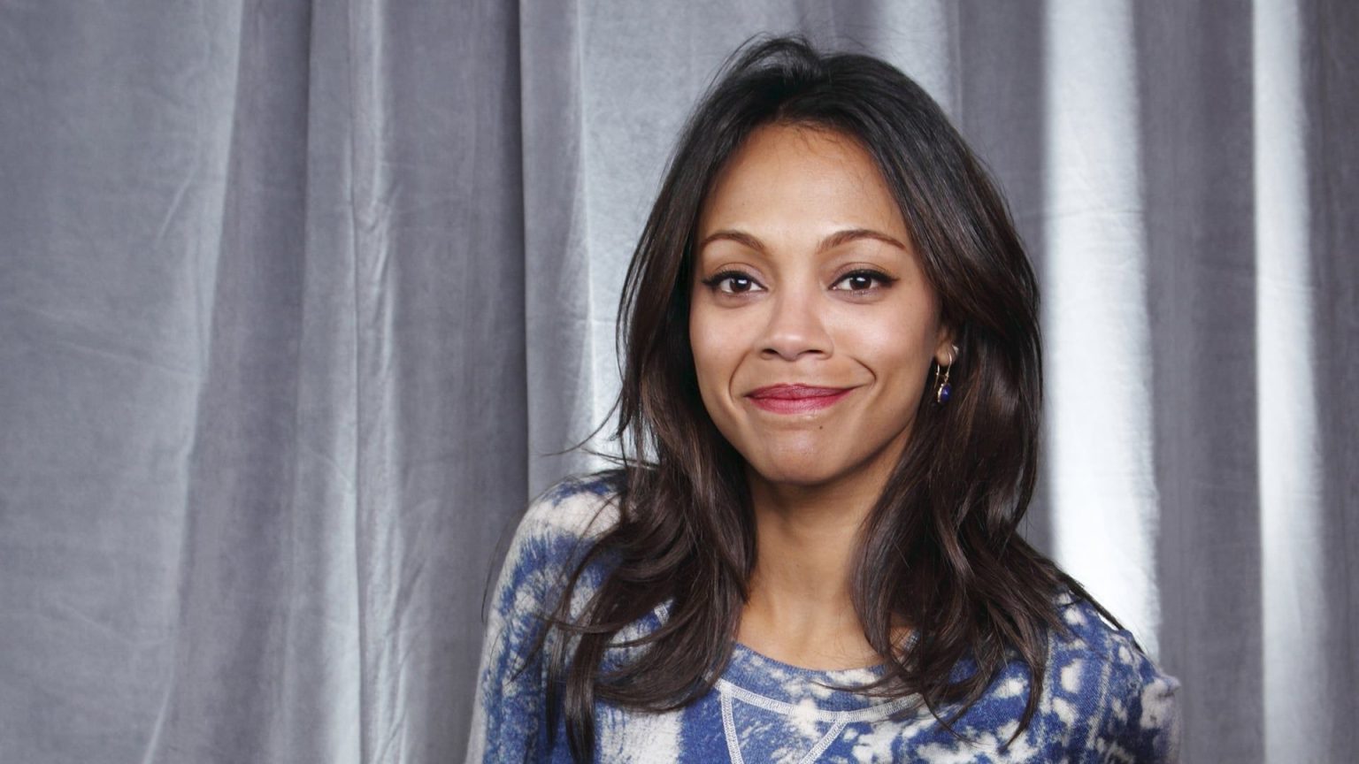 Zoe Saldana - Biography, Height & Life Story | Super Stars Bio