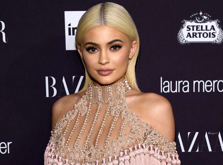 Kylie Jenner Biography Height And Life Story Super Stars Bio