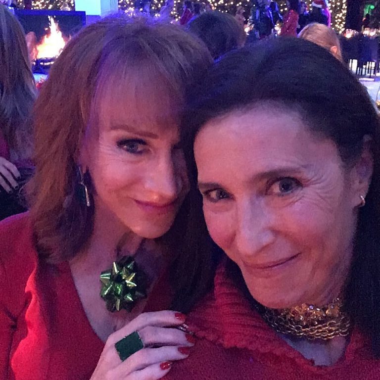 Mimi Rogers - Biography, Height & Life Story | Super Stars Bio