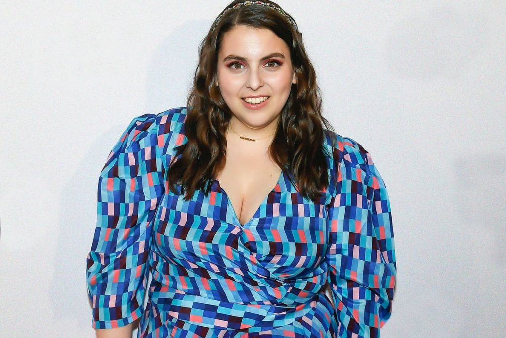 Beanie Feldstein Biography, Height & Life Story Super Stars Bio