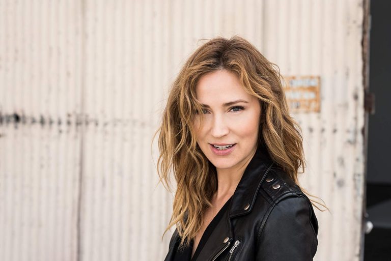 Beth Riesgraf - Biography, Height & Life Story | Super Stars Bio