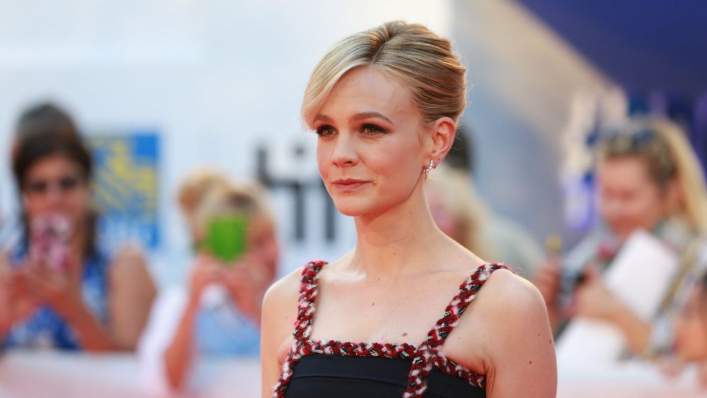 Carey Mulligan - Biography, Height & Life Story | Super Stars Bio