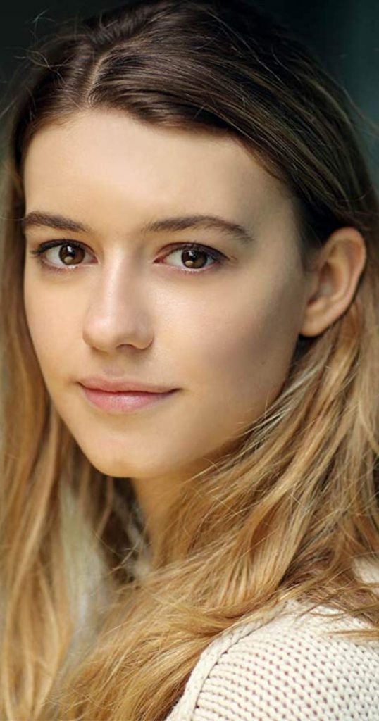 Daisy Edgar-Jones - Biography, Height & Life Story | Super Stars Bio