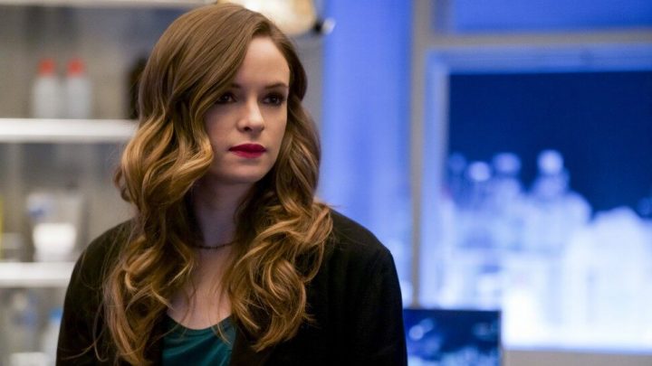 Danielle Panabaker - Biography, Height & Life Story | Super Stars Bio