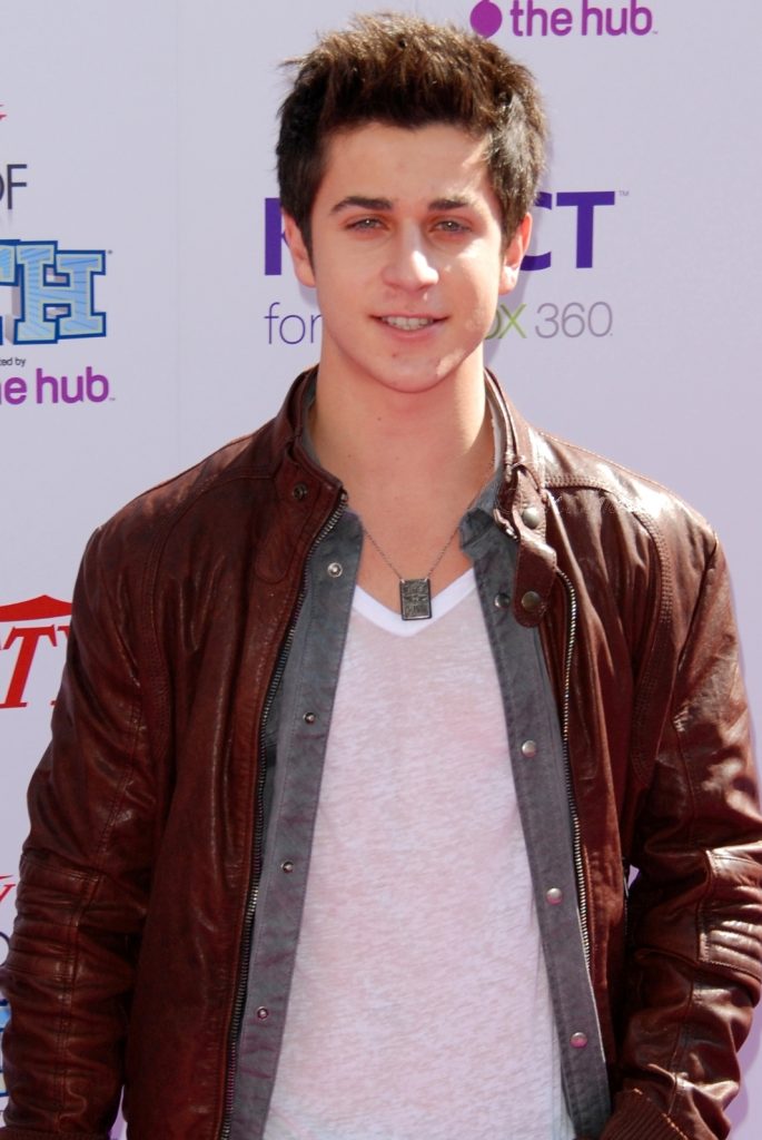 David Henrie - Biography, Height & Life Story | Super Stars Bio