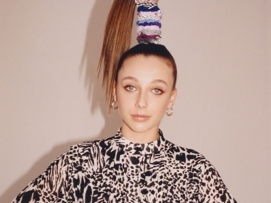 Emma Chamberlain - Biography, Height & Life Story | Super Stars Bio