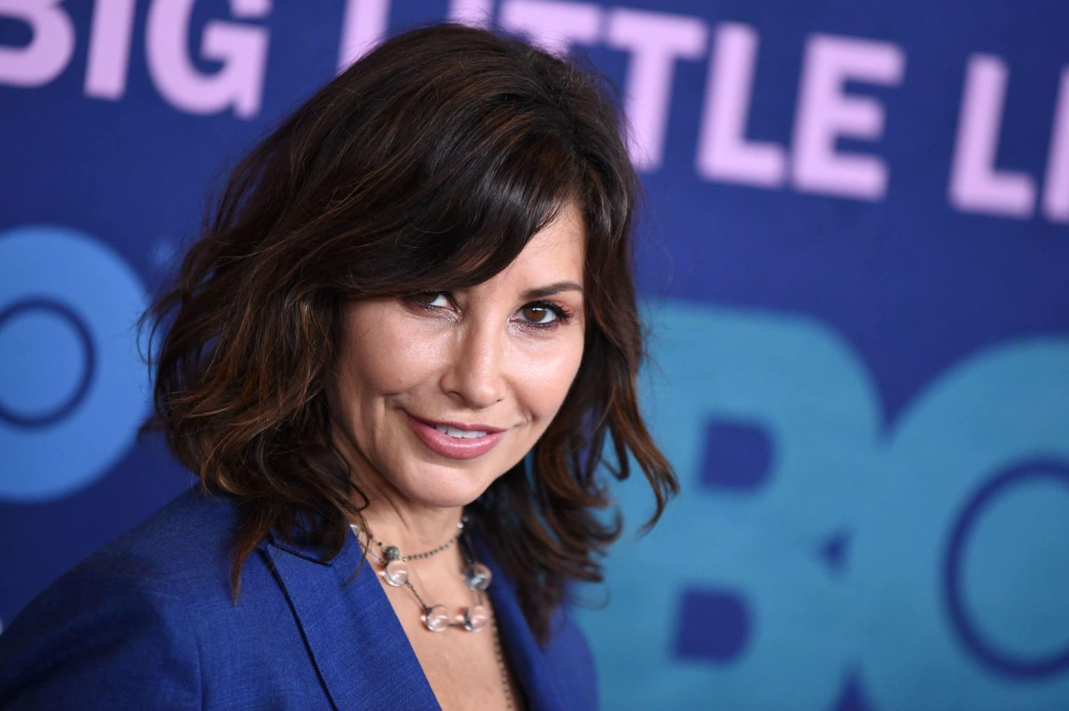 Gina Gershon - Biography, Height & Life Story | Super Stars Bio