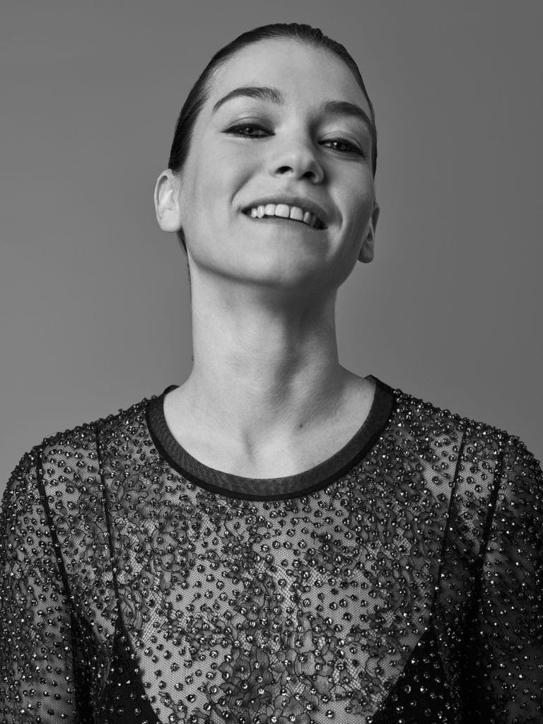 Hannah Gross Biography, Height & Life Story Super Stars Bio