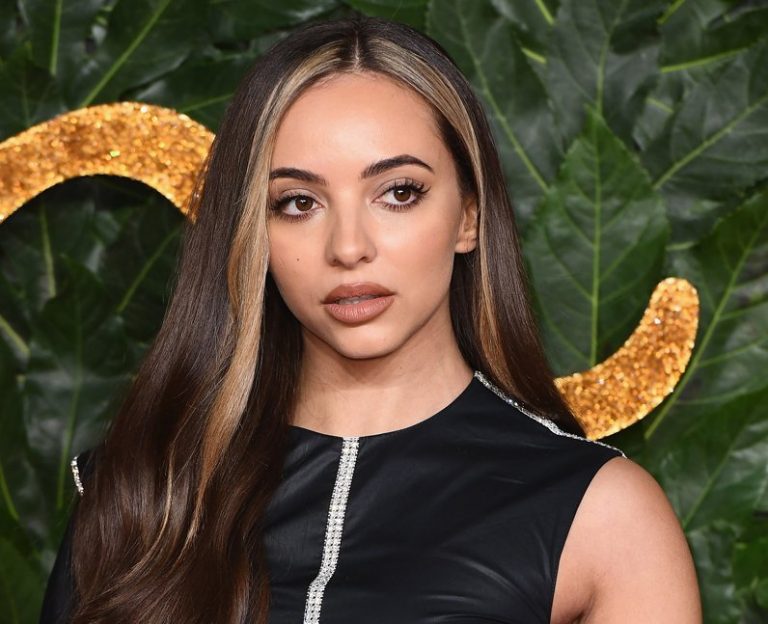 Little Mix's Jade Thirlwall Shows Off Her New Blue Hair - wide 9