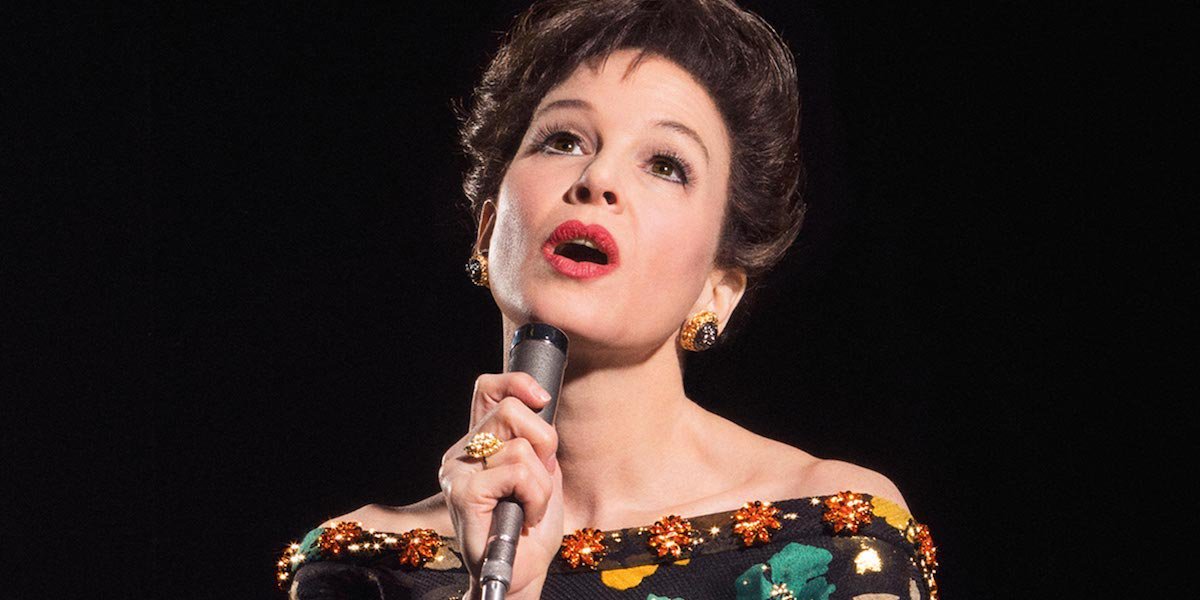 Renée Zellweger - Biography, Height & Life Story | Super Stars Bio