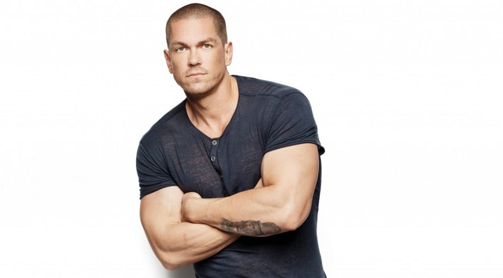 Steve Howey - Biography, Height & Life Story | Super Stars Bio