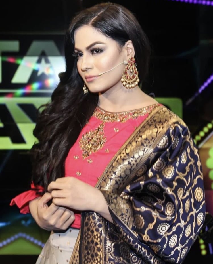 Veena Malik undergoes successful breast surgery at Karachi