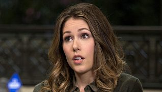 Amanda Crew - Biography, Height & Life Story | Super Stars Bio