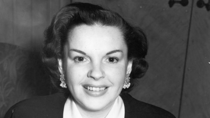 Judy Garland - Biography, Height & Life Story | Super Stars Bio