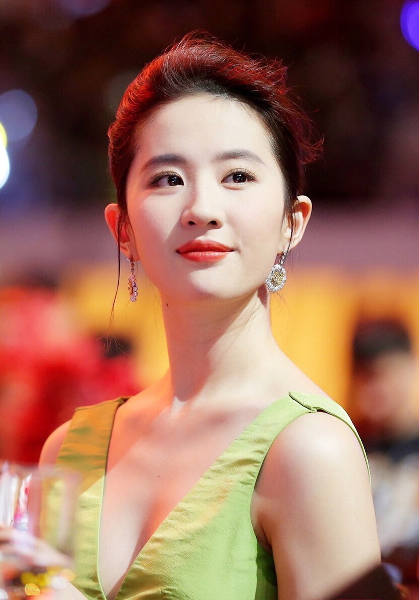 Yifei Liu American, Chinese Actress, Singer, Model, Dancer 